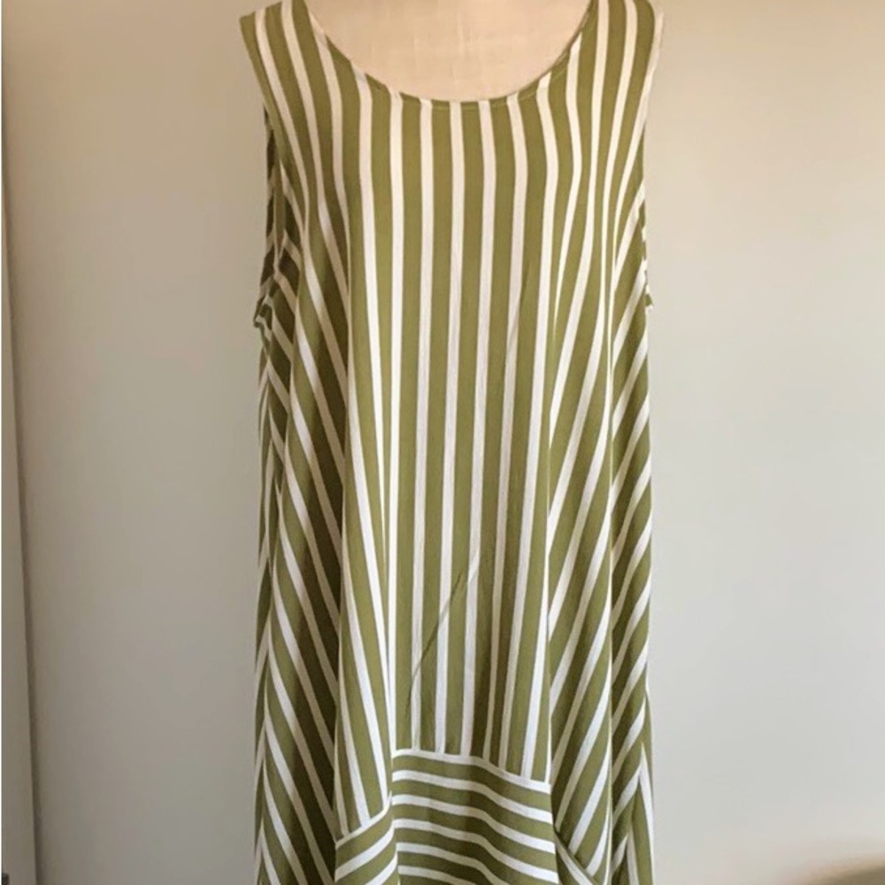 Rae Mode dress/ beach cover up.size2XL